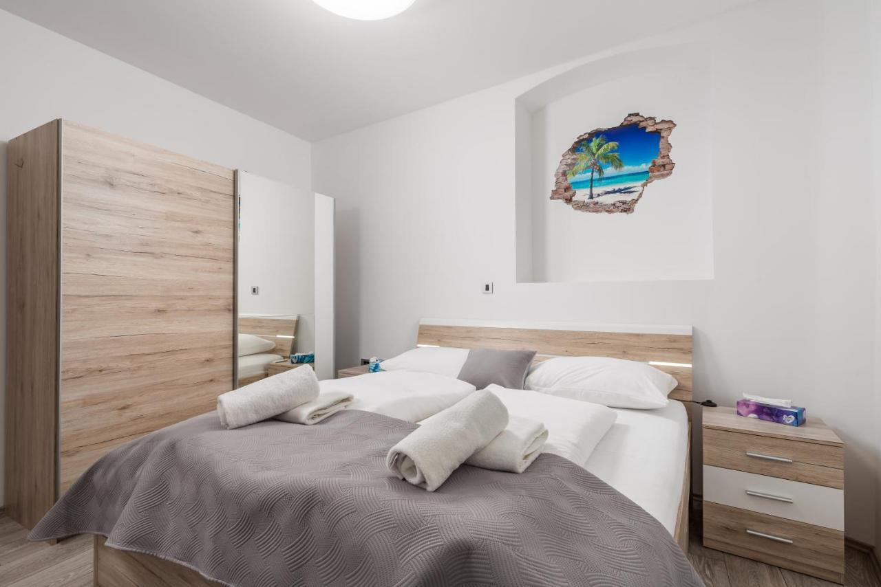 Rijeka Old Town Apartment Buitenkant foto